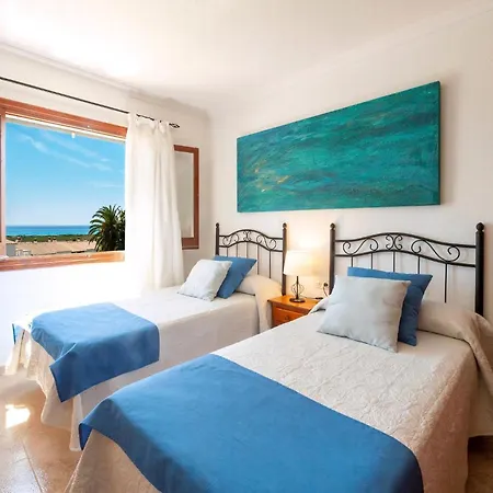 Typisch Menorquinische Anna Mit Meerblick *